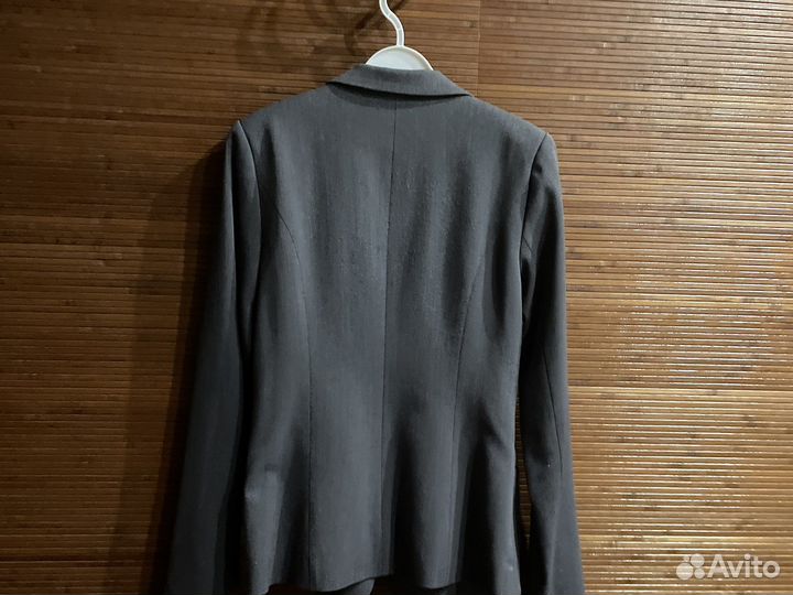 Пиджак серый,р-р152,блузка в подарок