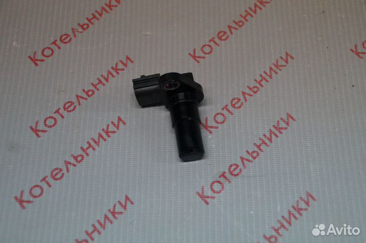 Nissan 31935-8E007 Датчик