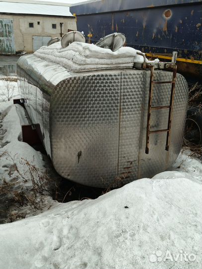 Пищевая цистерна 12 тонн