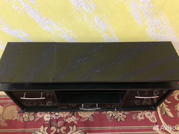 Тумба под телевизор