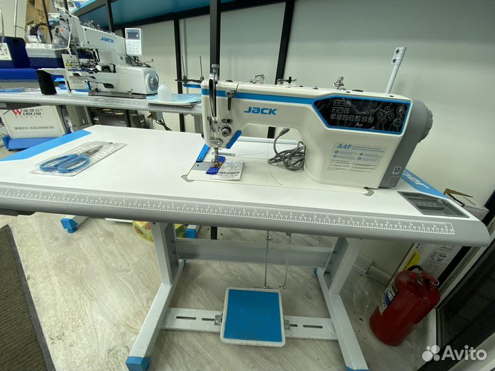 Швейная машина Jack A4fd автомат