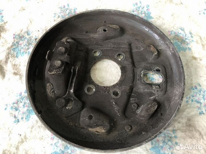 Щит опорный Nissan Almera N16 2003-2006