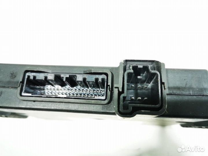 Блок управления бесключевым доступом Land Rover