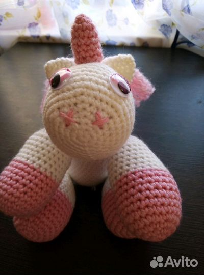 Вязаный единорог