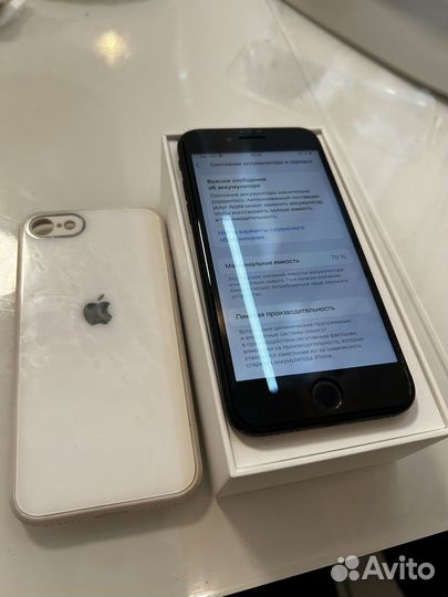 iPhone SE (2020), 64 ГБ