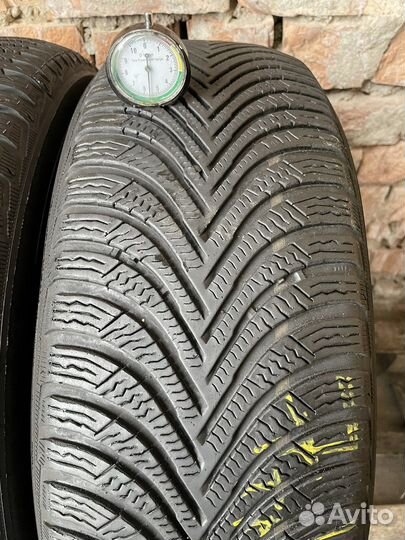 Michelin Alpin 5 215/65 R17