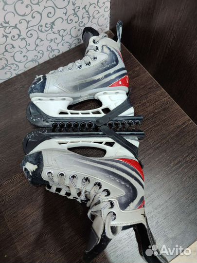 Хоккейные коньки bauer vapor