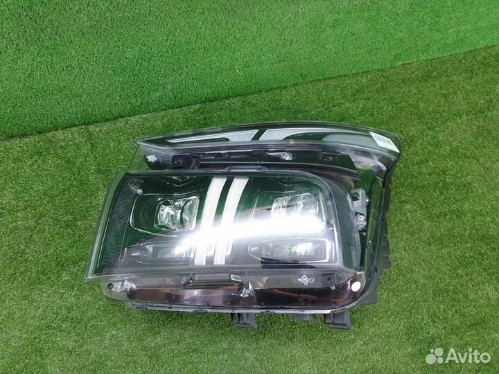 Фара левая Hyundai Santa Fe