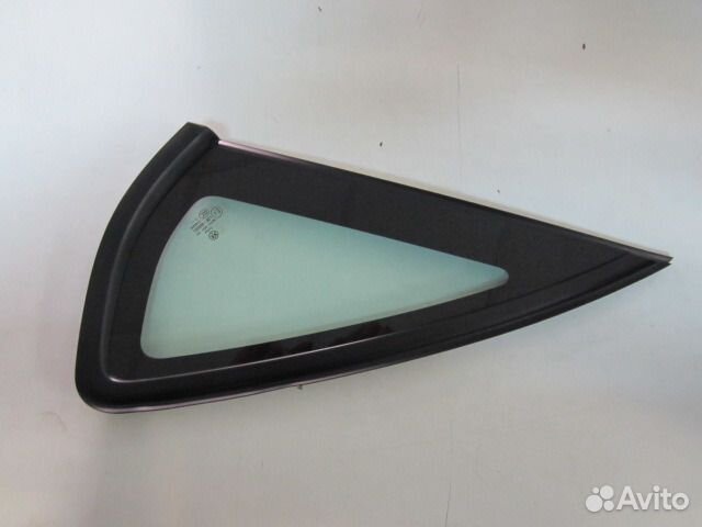 Стекло в заднее крыло Volkswagen polo sedan