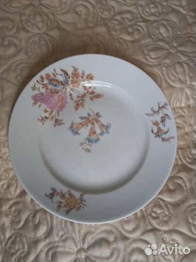 Тарелка фабрики М.С. Кузнецова