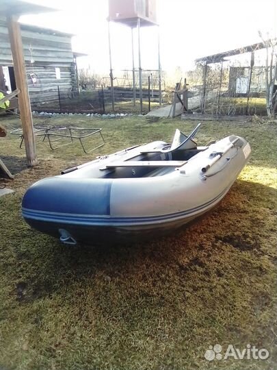 Лодка флагман-320