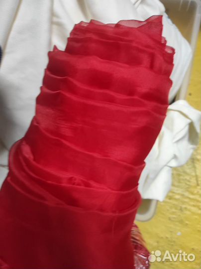 Вуаль красная