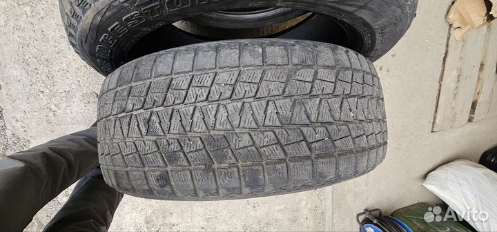 Bridgestone Blizzak DM-V1 235/55 R19 101R