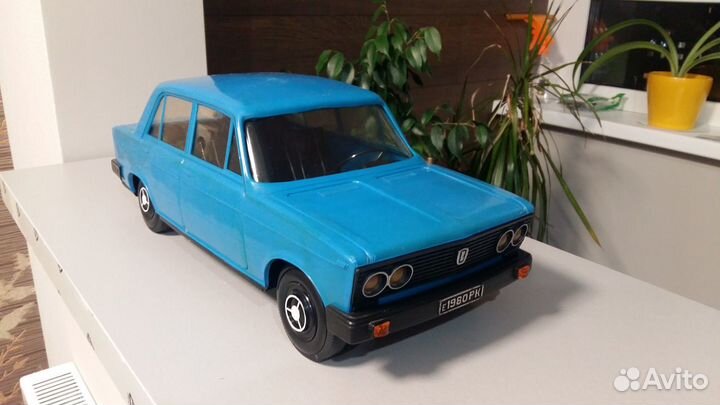 Модель автомобиля ваз 2106. 1980 г. Состояние