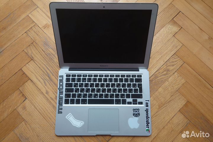 Apple macbook air 2010 года