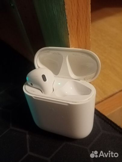 Наушники apple airpods левый + кейс