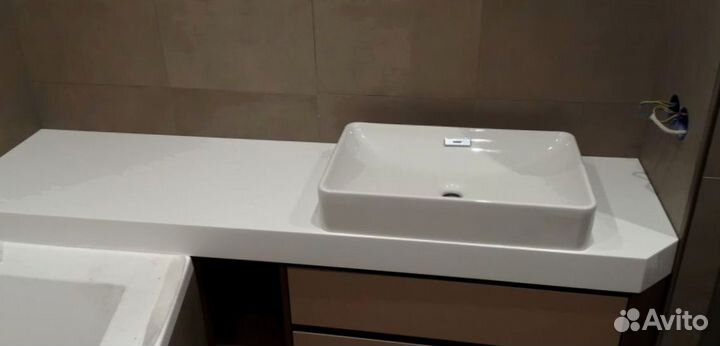 Столешница для ванной из искуственного камня