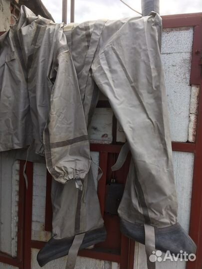 Костюм водонепроницаемый