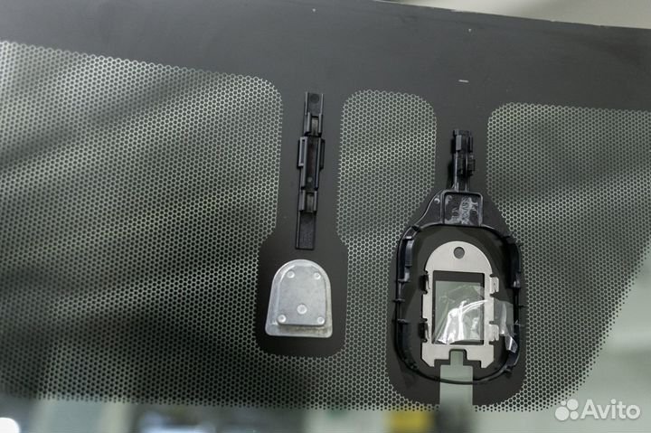 Лобовое стекло на автомобиль honda CR-V