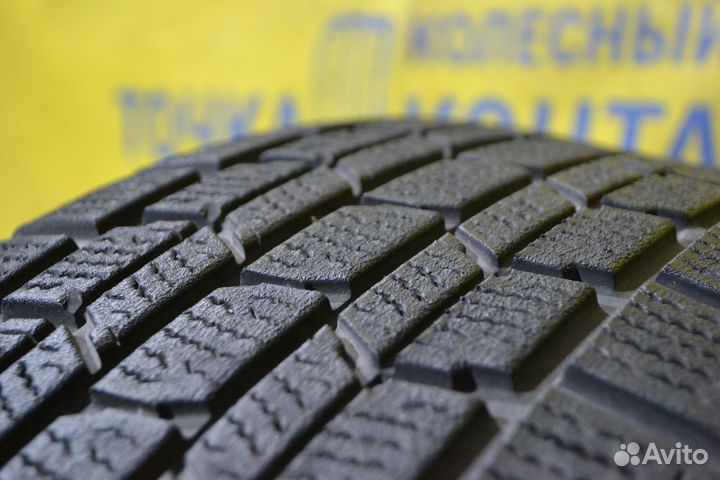 Dunlop DSX-2 215/60 R16