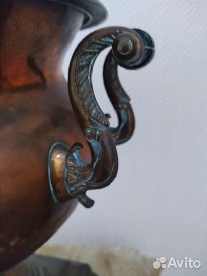 Старинный медный самовар