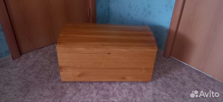 Сундук деревянный