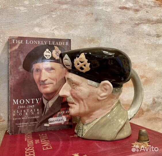 Кружка Фельдмаршал Монти Royal Doulton 15см фарфор