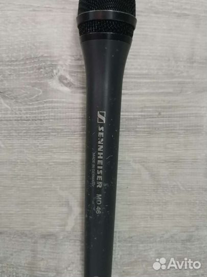 Динамический микрофон