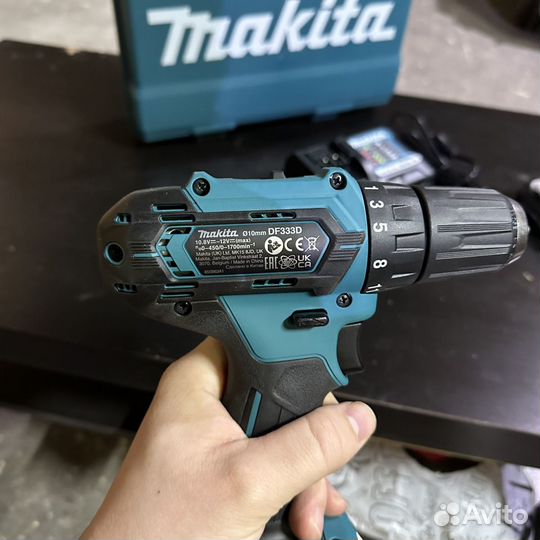 Дрель-шуруповерт Makita DF333dwae