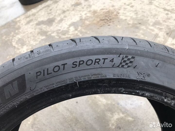 Michelin Pilot Sport 4 255/40 R18 99Y