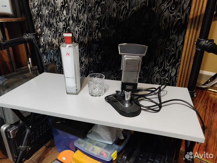 Стол для студии звукозаписи Обмен