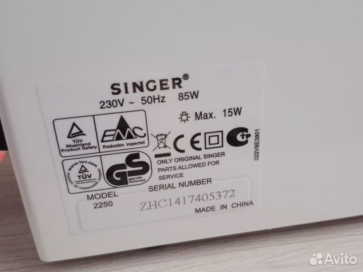 Швейная машина Singer tradition