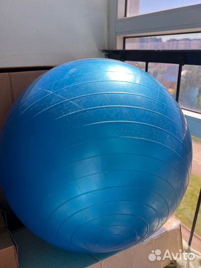 Гимнастический мяч фитбол
