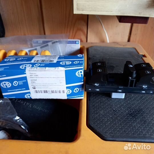 Включатель стеклоподъемников