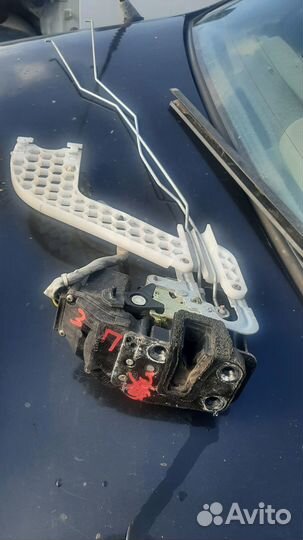 Замок задней правой двери на Кия Церато,Kia Cerato