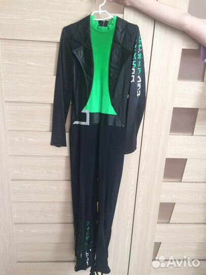 Костюм для фигурного катания