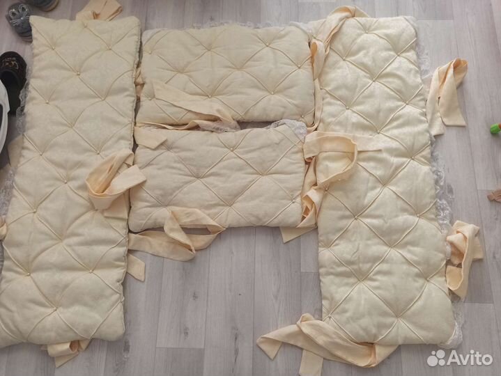 Бортики в кроватку