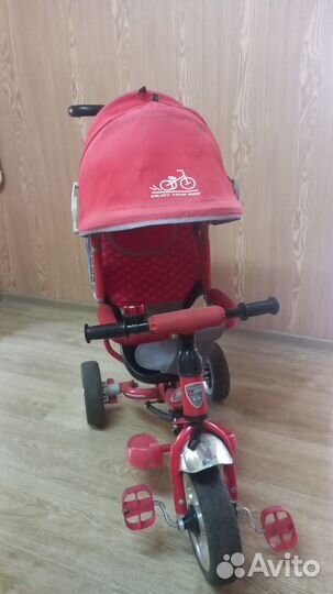 Трёхколёсный детский велосипед