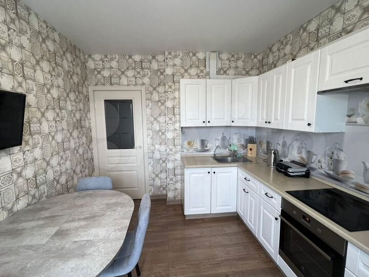 2-к. квартира, 53,3 м², 12/14 эт.