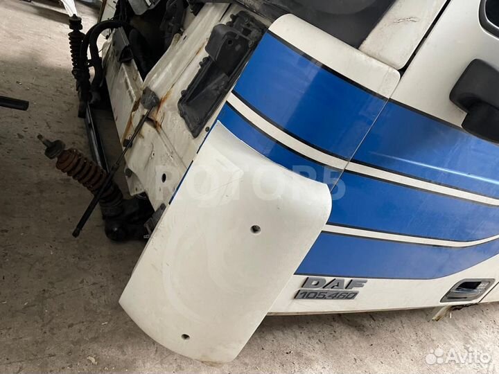 Дефлектор (обтекатель) кабины левый DAF XF 105
