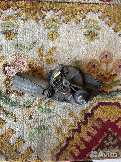 Моторчик стеклоочистителя задний volkswagen golf 3