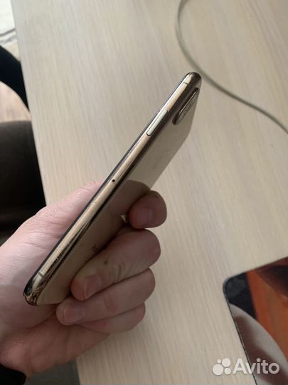 iPhone Xs, 64 ГБ