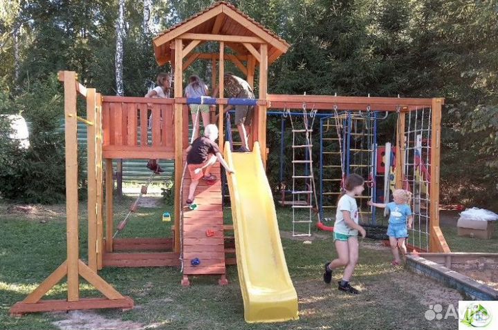 Детская площадка для игры