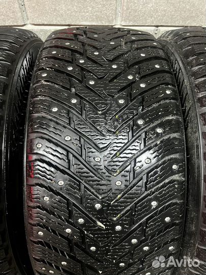 Nokian Tyres Hakkapeliitta 8 235/50 R17