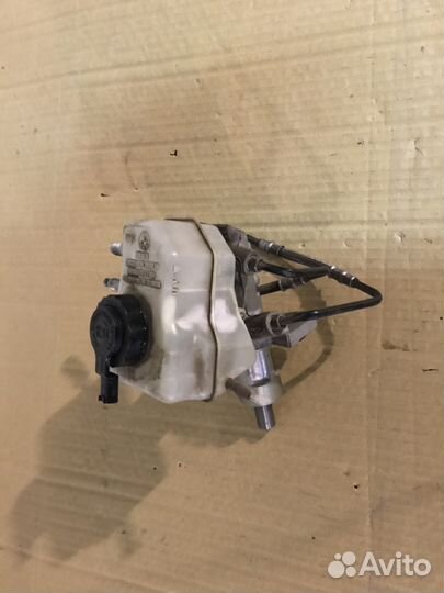 Главный тормозной цилиндр BMW-3 e90