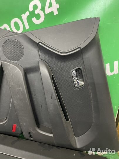 Обшивки двери Chery Very a13