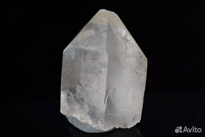 Кварц с дюмортьеритом. Лот №828