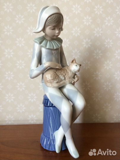 Статуэтка Lladro Nao Арлекин с котом фарфор винтаж