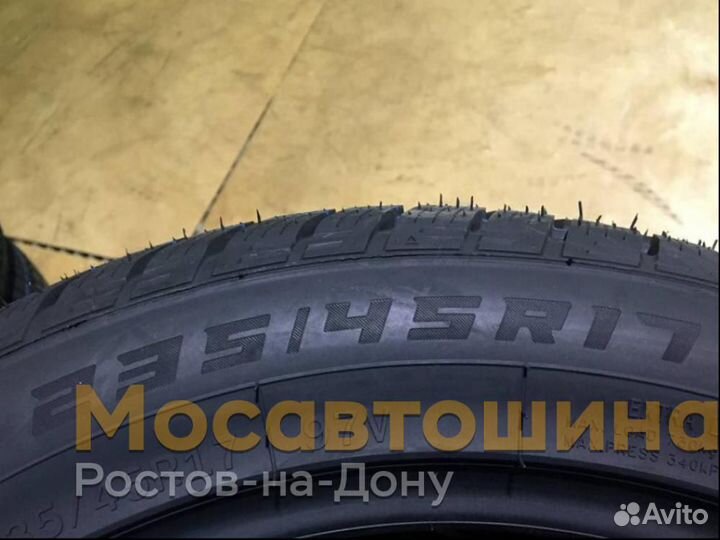 Windforce Snowblazer UHP 235/45 R17 97V