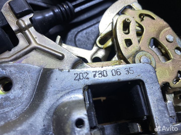 Замок задней правой двери Mercedes W210 ZD167